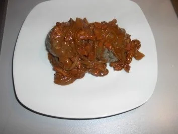 Rezept: Leberknödel mit Zwiebel - Speck - Sauce Leberknödel mit Zwiebel - Speck - Sauce - Rezept