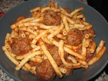 Bällchen-Nudel-Pfanne - Rezept