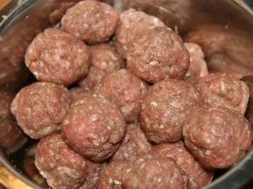 Rezept: Thailändische Fleischbällchen süß-sauer Bild Nr. 3 Thailändische Fleischbällchen süß-sauer - Rezept - Bild Nr. 3