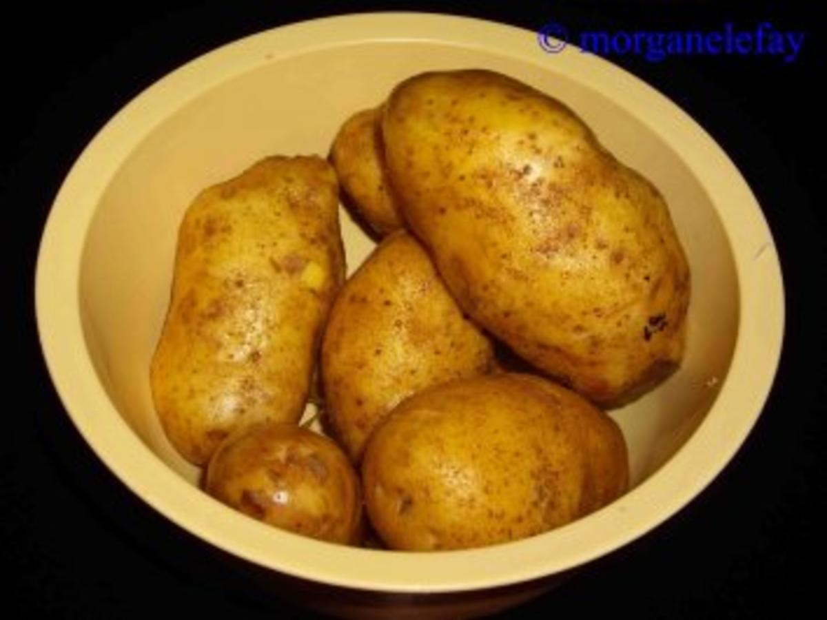Kartoffelgemüse mit Hausmacher Roter und Essiggurken - schnell ...