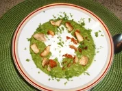 Rezept: Erbsen-Sรผppchen mit Hรคhnchenstreifen Erbsen-Sรผppchen mit Hรคhnchenstreifen - Rezept