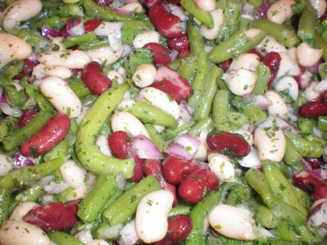 Rezept: Bunter Bohnensalat Bild Nr. 8 Bunter Bohnensalat - Rezept - Bild Nr. 8