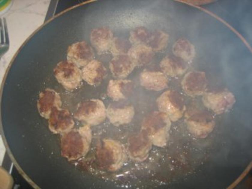 Kartoffel Champignon Auflauf mit Hackbällchen - einfach - von Ele-Ele Kartoffel Champignon Auflauf mit Hackbällchen - einfach - von Ele-Ele