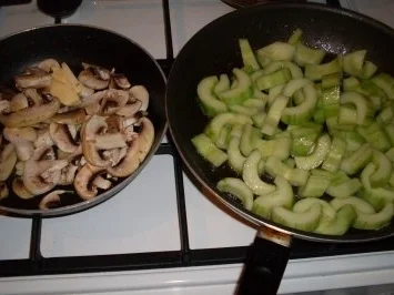 Rezept: Hähnchenbrust auf Gurkengemüse... Bild Nr. 6 Hähnchenbrust auf Gurkengemüse... - Rezept - Bild Nr. 6