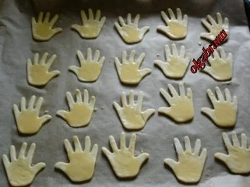 Rezept: "Kaashax´n und Arbeiter-Händ" oder zu Deutsch: Pikante Füsschen und Händchen Bild Nr. 5 "Kaashax´n und Arbeiter-Händ" oder zu Deutsch: Pikante Füsschen und Händchen - Rezept - Bild Nr. 5