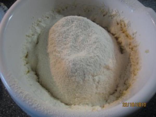 Feiner Marmorkuchen mit Kirschen - einfach - 198 kcal/100g