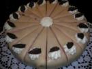 Preiselbeer-Marzipantorte mit Mohnbisquit - Rezept