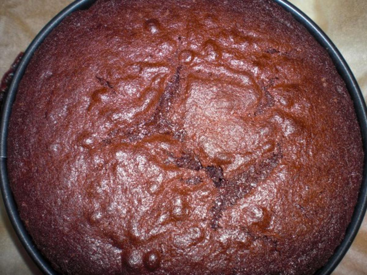 Kleiner gestürzter Schoko-Nusskuchen - Rezept - Bild Nr. 16