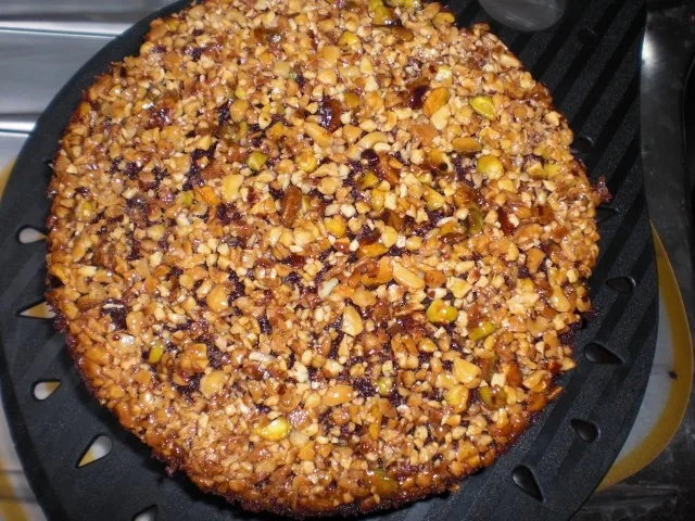 Rezept: Kleiner gestürzter Schoko-Nusskuchen Bild Nr. 17 Kleiner gestürzter Schoko-Nusskuchen - Rezept - Bild Nr. 17