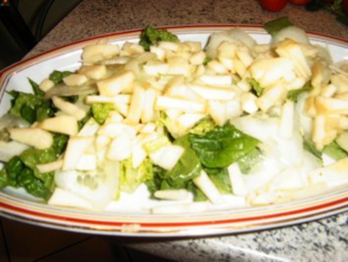 Salat mit Eismeergarnelen und Joghurtdressing - Rezept - Bild Nr. 3