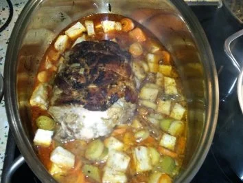 boto's Rollbraten mit Hackfleischfüllung - Rezept