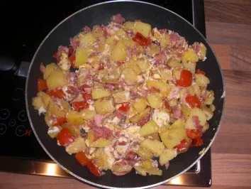 Kartoffelpfanne Resteallerlei - Rezept