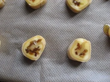 Weihnachtsbäckerei- Dattel-Feigen-Röllchen - Rezept - Bild Nr. 6