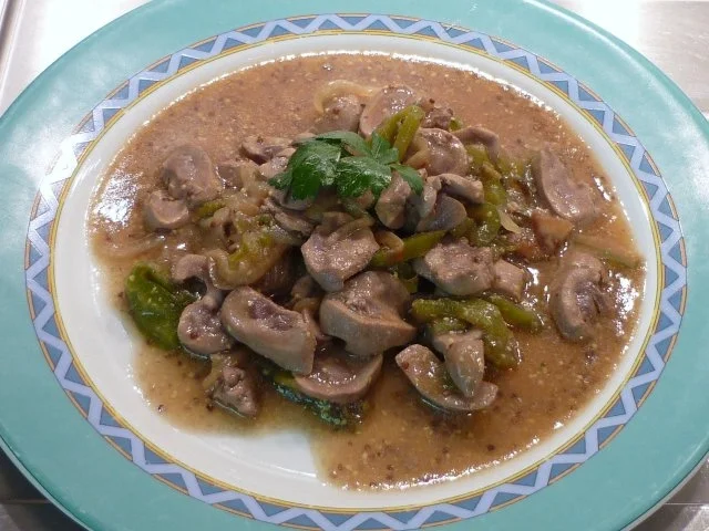 Rezept: Nierchen mit Paprika und Weisswein Nierchen mit Paprika und Weisswein - Rezept