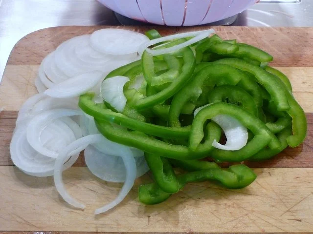 Rezept: Nierchen mit Paprika und Weisswein Bild Nr. 2 Nierchen mit Paprika und Weisswein - Rezept - Bild Nr. 2