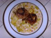 Frikadellen auf Porreegemüse - Rezept