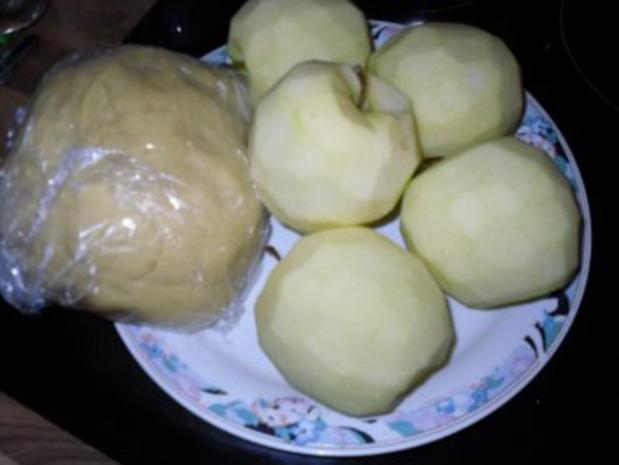 Apfelrolle mit Mehl und Backpulver - Rezept mit Bild - kochbar.de