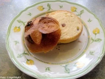 Rosinenbrötchen - Rezept - Bild Nr. 2