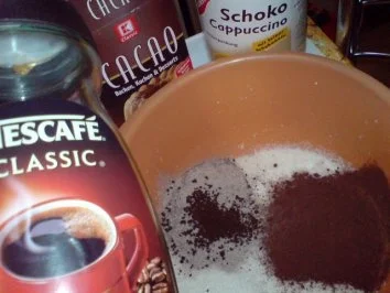 Rezept: Kaffee-Makronen Bild Nr. 3 Kaffee-Makronen - Rezept - Bild Nr. 3