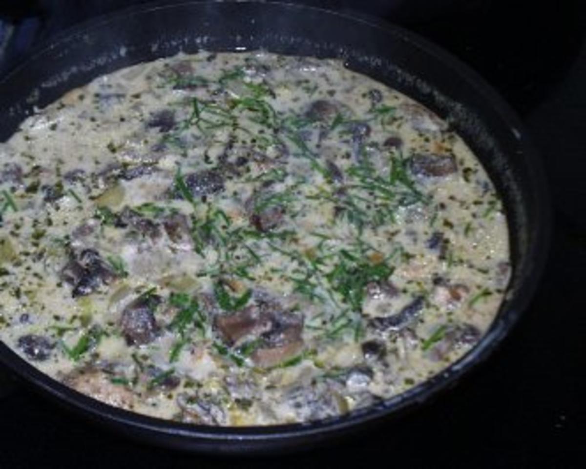 Champignons in Sahnesoße - Rezept