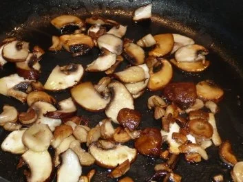 Süppchen: Gemüsesuppe mit gedünsteten Champignons - Rezept - Bild Nr. 4