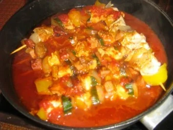 Hähnchenschaschlik mit einer scharfen Tomatensoße - Rezept - Bild Nr. 5