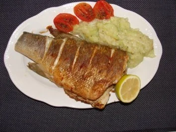 Rezept: Fisch : -Schwarzbarsch am Stück gebraten.- Fisch : -Schwarzbarsch am Stück gebraten.- - Rezept