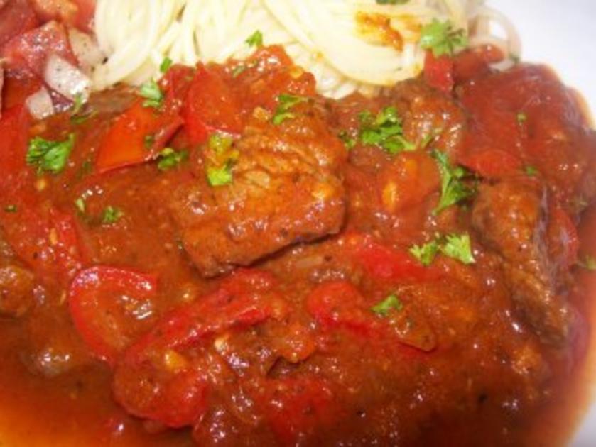 Gulasch - Rindergulasch - Zigeunerart - Rezept - kochbar.de