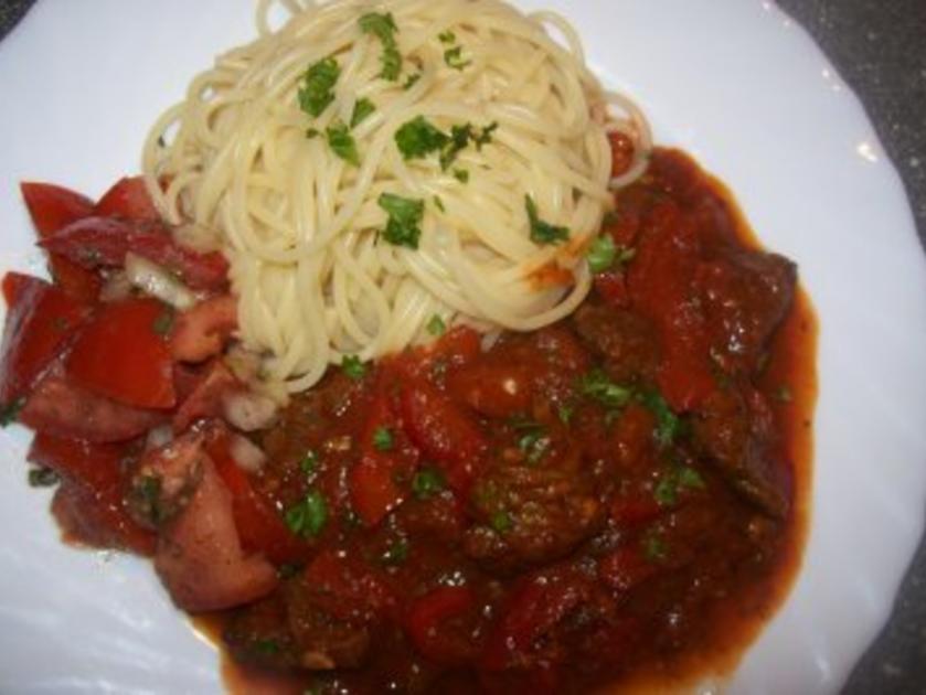 Gulasch Rindergulasch Zigeunerart - einfach - von shariswunderland