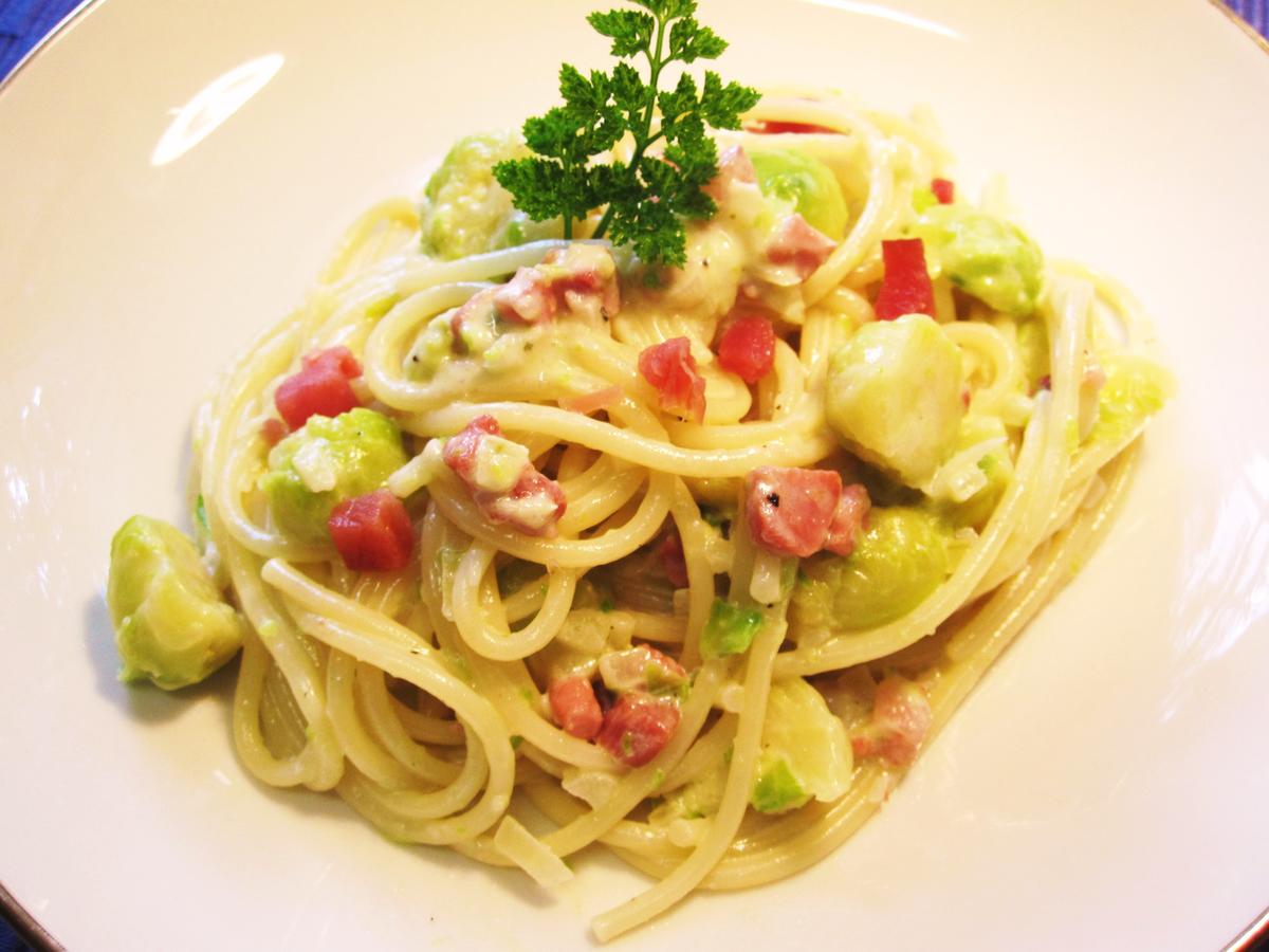 Spaghetti mit Rosenkohl-Carbonara ... - Rezept - Bild Nr. 5261