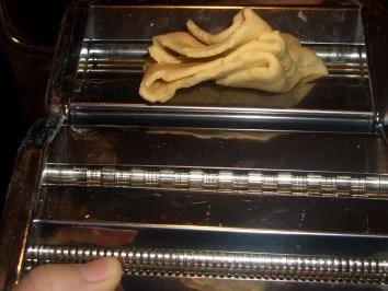 Rezept: Nudeln : Selbstgemachte Tagliatelle Bild Nr. 3 Nudeln : Selbstgemachte Tagliatelle - Rezept - Bild Nr. 3