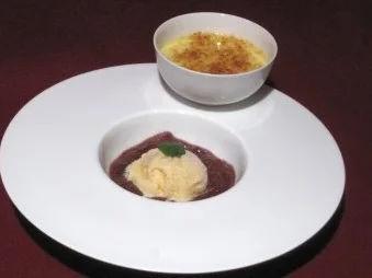 Gebrannte Vanillecreme mit Rieslingschaumeis und Feigenkompott - Rezept