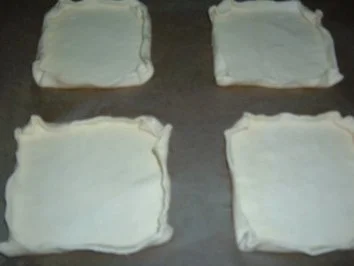 Kuchen......Blätterteig - Teilchen.....mit Eierlikör - Rezept - Bild Nr. 3