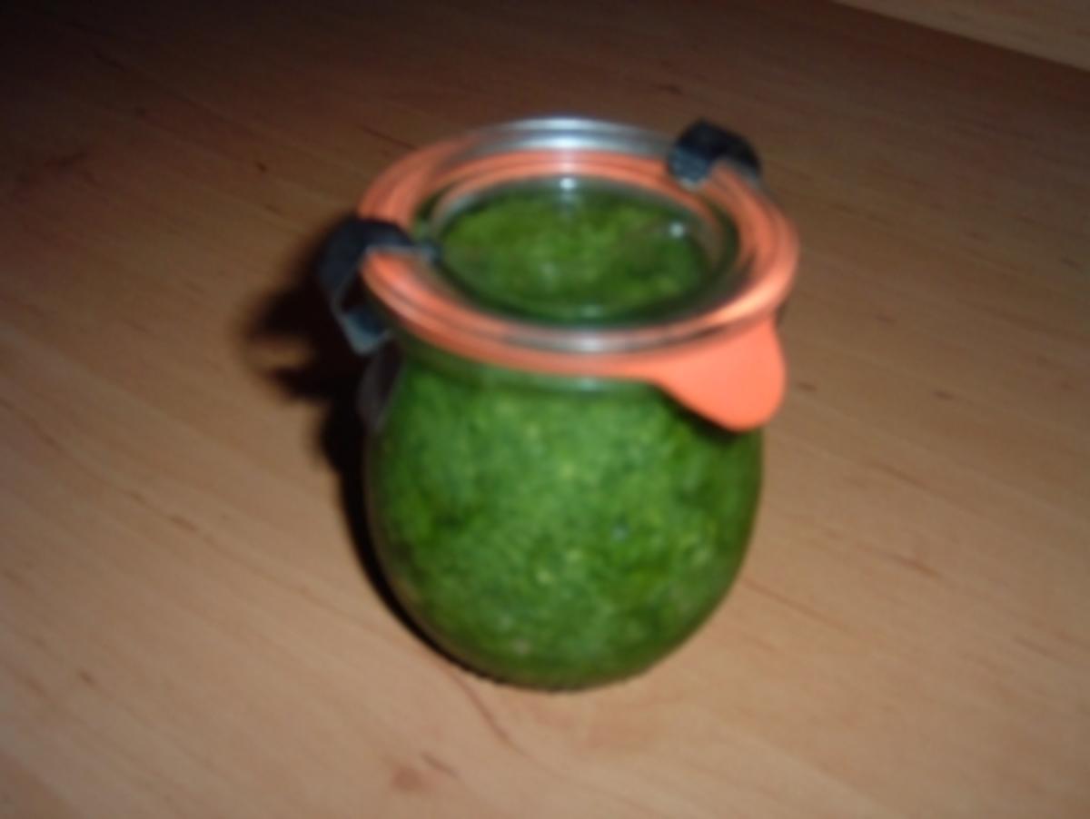 Petersilienpesto Eigenkreation - Rezept mit Bild - kochbar.de