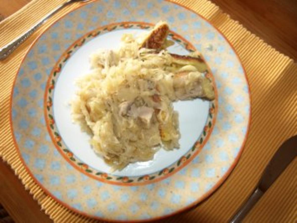 Bilder für Restepfanne Fleisch, Sauerkraut und Kartoffelpü zaubern ein neues Gericht - Rezept