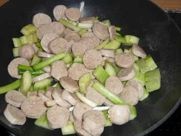 Rezept: Gurken - Bratwurstpfännchen....... Bild Nr. 5 Gurken - Bratwurstpfännchen....... - Rezept - Bild Nr. 5