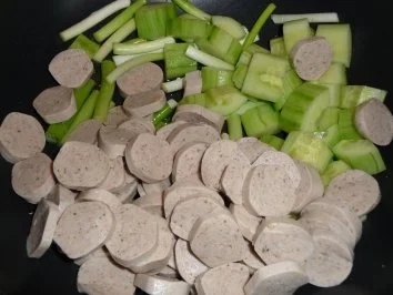 Rezept: Gurken - Bratwurstpfännchen....... Bild Nr. 6 Gurken - Bratwurstpfännchen....... - Rezept - Bild Nr. 6