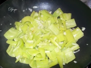 Grüne Spitzpaprika - Rezept