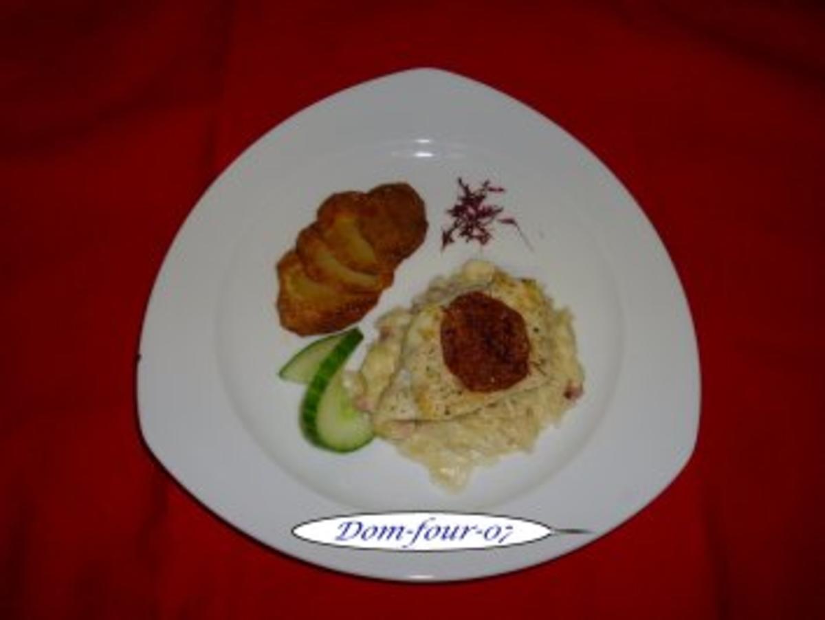 Bilder für Schollenfilet auf Riesling-Honig-Rahm-Apfel-Sauerkraut - Rezept