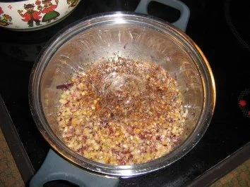 Rezept: Schweinemedaillons im Haselnussmantel an Sauerkirsch-Schokosoße Bild Nr. 5 Schweinemedaillons im Haselnussmantel an Sauerkirsch-Schokosoße - Rezept - Bild Nr. 5