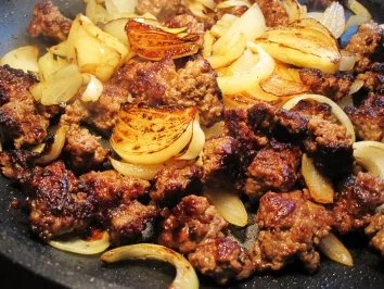 Rezept: Hackfleisch vom Wild, mit Rotwein geschmort - Bild Nr. 4 Hackfleisch vom Wild, mit Rotwein geschmort - - Rezept - Bild Nr. 4