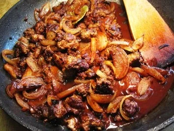 Rezept: Hackfleisch vom Wild, mit Rotwein geschmort - Bild Nr. 5 Hackfleisch vom Wild, mit Rotwein geschmort - - Rezept - Bild Nr. 5