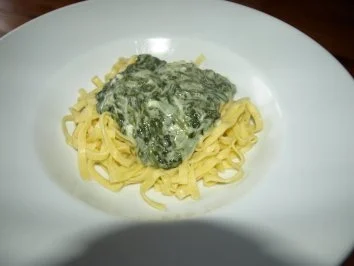 Nudeln mit Spinat - Rezept