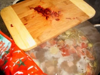 Rezept: Geflügelsoljanka---scharf Bild Nr. 5 Geflügelsoljanka---scharf - Rezept - Bild Nr. 5