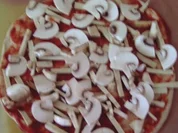 Rezept: Pizza mit Rรคuchertofu, Lauch und Champignons Pizza mit Rรคuchertofu, Lauch und Champignons - Rezept