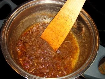 Marinierte Schweinemedaillons im Sesammantel an Erdnußsoße - Rezept - Bild Nr. 6