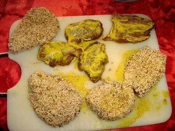 Marinierte Schweinemedaillons im Sesammantel an Erdnußsoße - Rezept - Bild Nr. 8