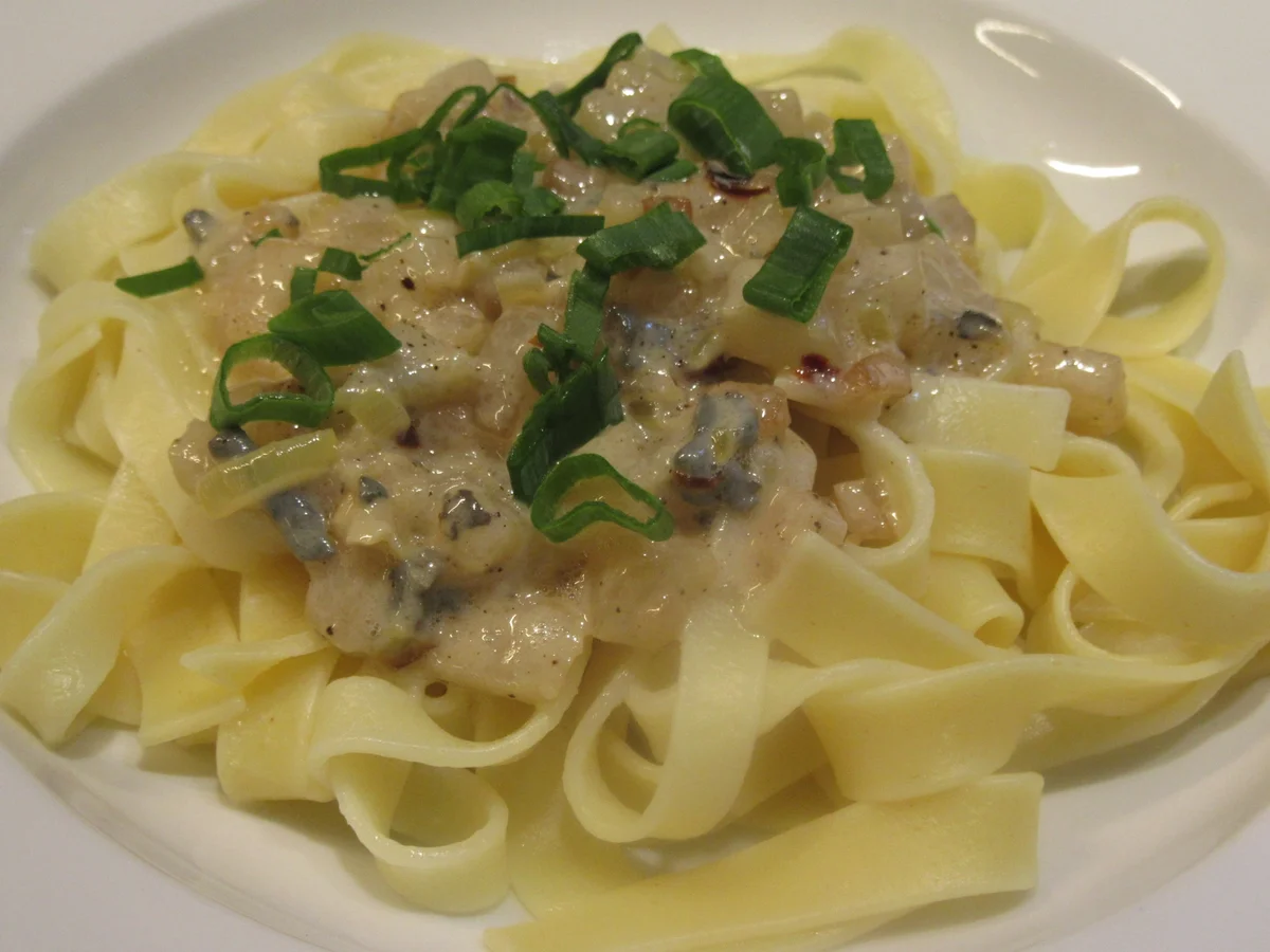 Grüne Bandnudeln mit Speckbirnen-Gorgonzolarahm - Rezept - Bild Nr. 4