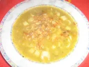 Champignon-Broccolisüppchen mit Nudeleinlage und Röstzwiebeln - Rezept