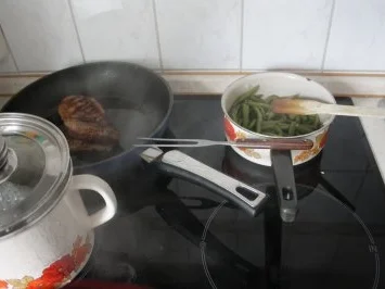 Ente mit Balsamicocreme-Soße an Bohnengemüse und Kartoffeln - Rezept - Bild Nr. 5